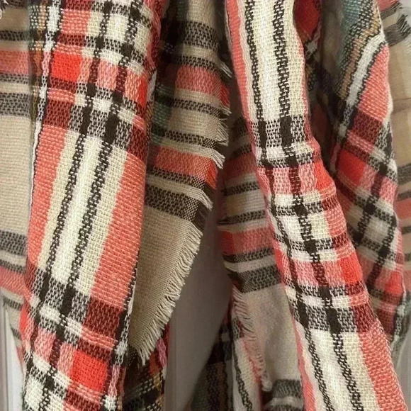 Look By M Women’s Infinity Scarf Wool Blend Plaid Print Casual Preppy‎ Scarf NWT - Picture 3 of 7